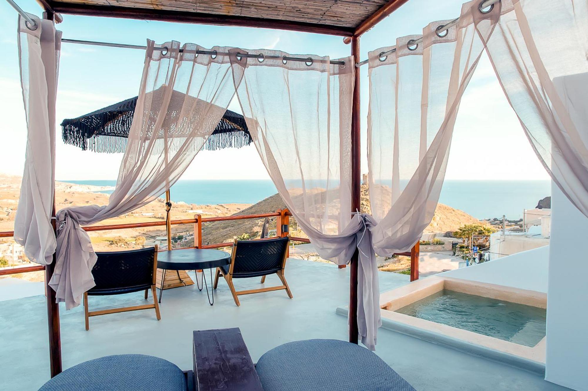 Villa Santorini Rooftop Hot Tub With Panoramic Views